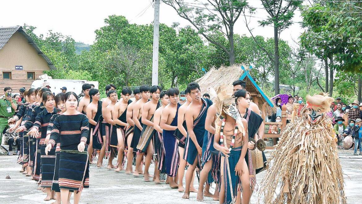 le-cau-mua-Yang-Potao-Apui-gia-lai_6817a