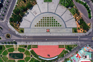 Quang_truong_Nguyen_Tat_Thanh_2_462c1