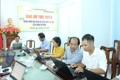 Phòng chống dịch bệnh sốt xuất huyết và Zika, tiêm chủng mở rộng ở người