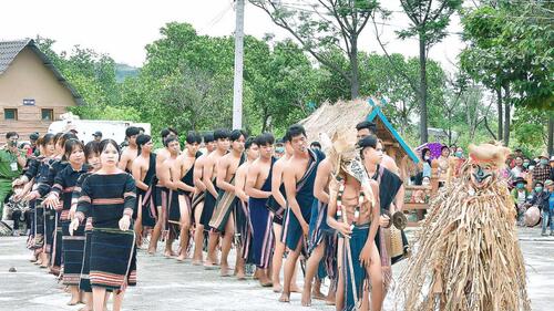 le-cau-mua-Yang-Potao-Apui-gia-lai_6817a