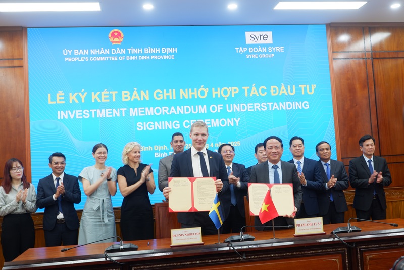UBND tỉnh Bình Định và Tập đoàn Syre ký kết biên bản ghi nhớ hợp tác đầu tư vào ngày 25/4/2025.